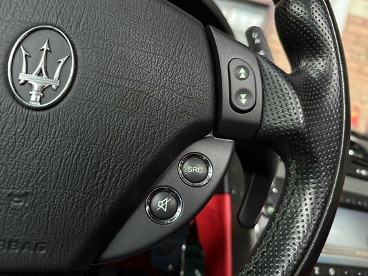 Maserati Quattroporte 4.7 V8 440PS Sport GTS '63.000km' 2010
