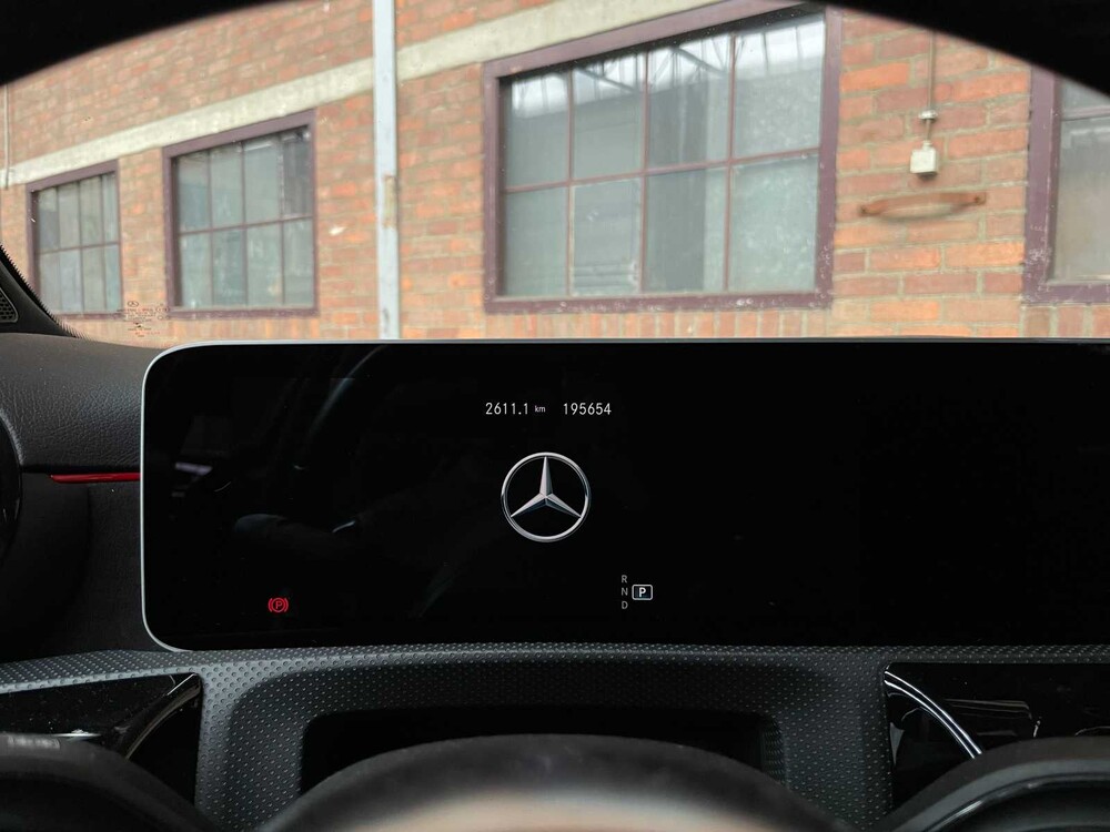 Mercedes-Benz A180d AMG Business Solution 116pk 2018 A-klasse, XJ-192-K