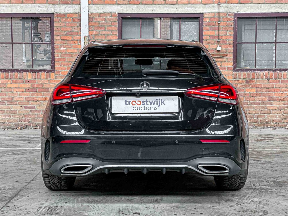 Mercedes-Benz A180d AMG Business Solution 116pk 2018 A-klasse, XJ-192-K