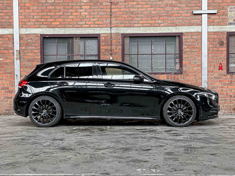 Mercedes-Benz A180d AMG Business Solution 116pk 2018 A-klasse, XJ-192-K