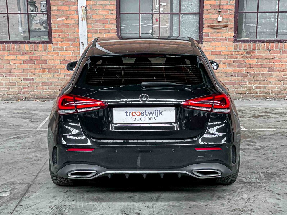 Mercedes-Benz A180d AMG Business Solution 116pk 2018 A-klasse, XJ-192-K