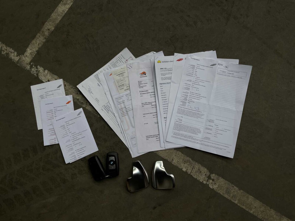 BMW 125i Business+ 300pk 2012 1-serie, 7-ZSJ-54