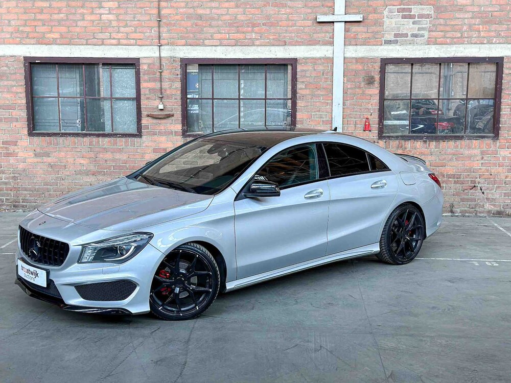 Mercedes-Benz CLA180 Prestige Comfort 122pk 2015 CLA-klasse, T-229-LT 