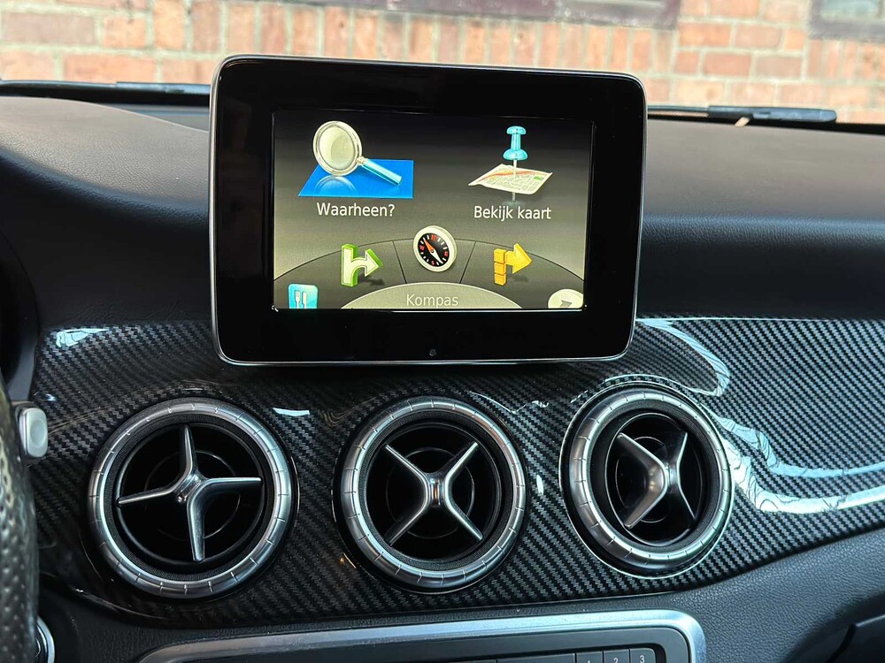 Mercedes-Benz CLA180 Prestige Comfort 122pk 2015 CLA-klasse, T-229-LT 