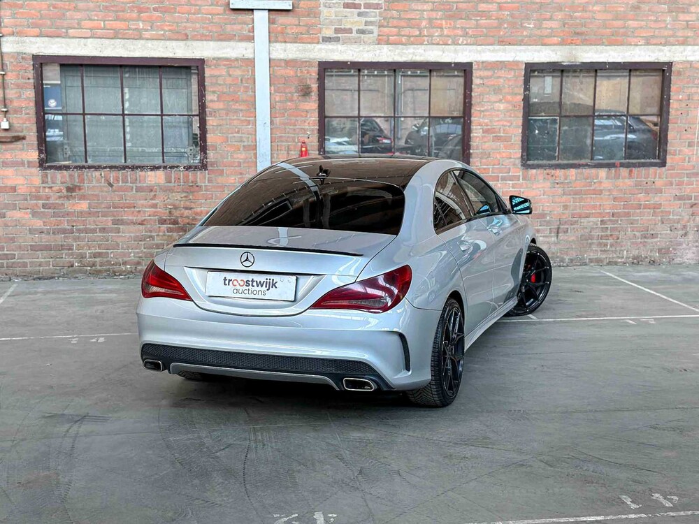 Mercedes-Benz CLA180 Prestige Comfort 122pk 2015 CLA-klasse, T-229-LT 