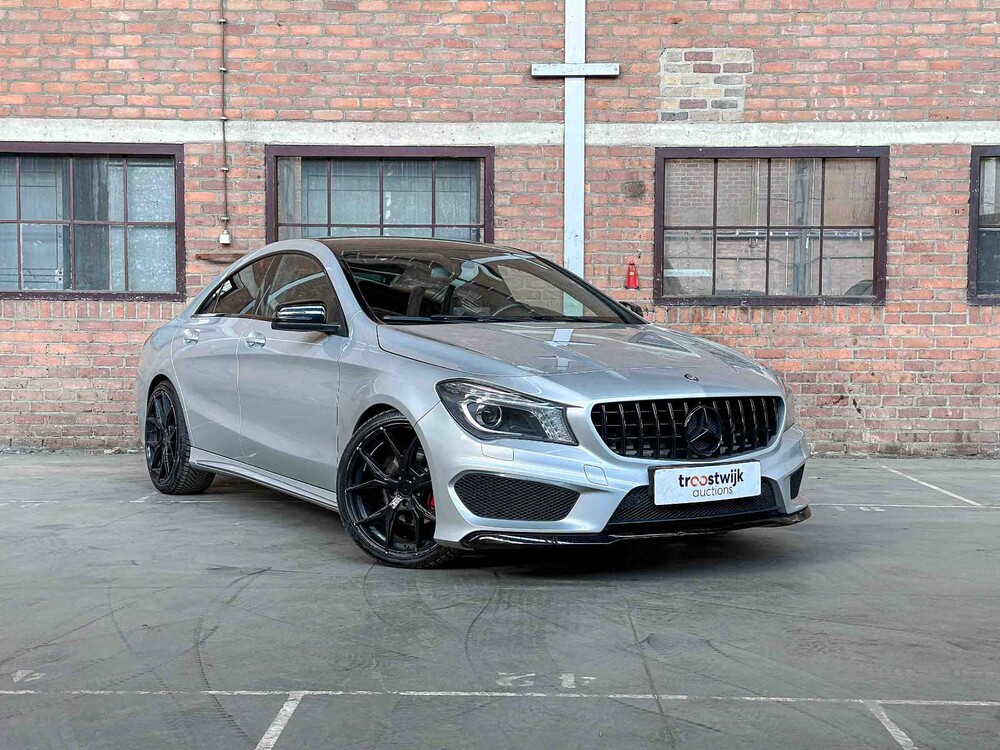 Mercedes-Benz CLA180 Prestige Comfort 122pk 2015 CLA-klasse, T-229-LT 