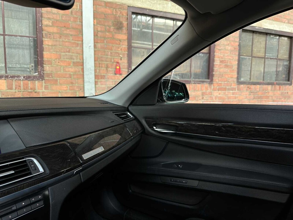 BMW ActiveHybrid7 F04 4.4 V8 465pk 2011 , Z-348-RN 