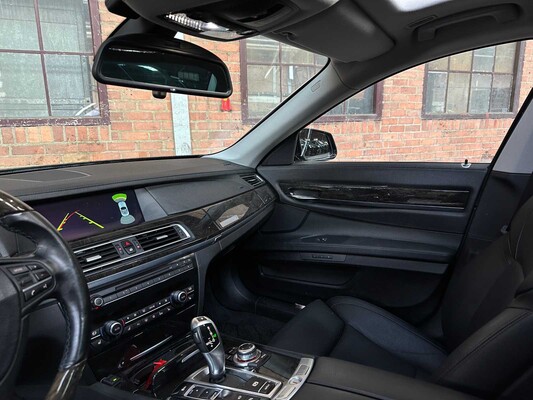 BMW ActiveHybrid7 F04 4.4 V8 465PS 2011 , Z-348-RN