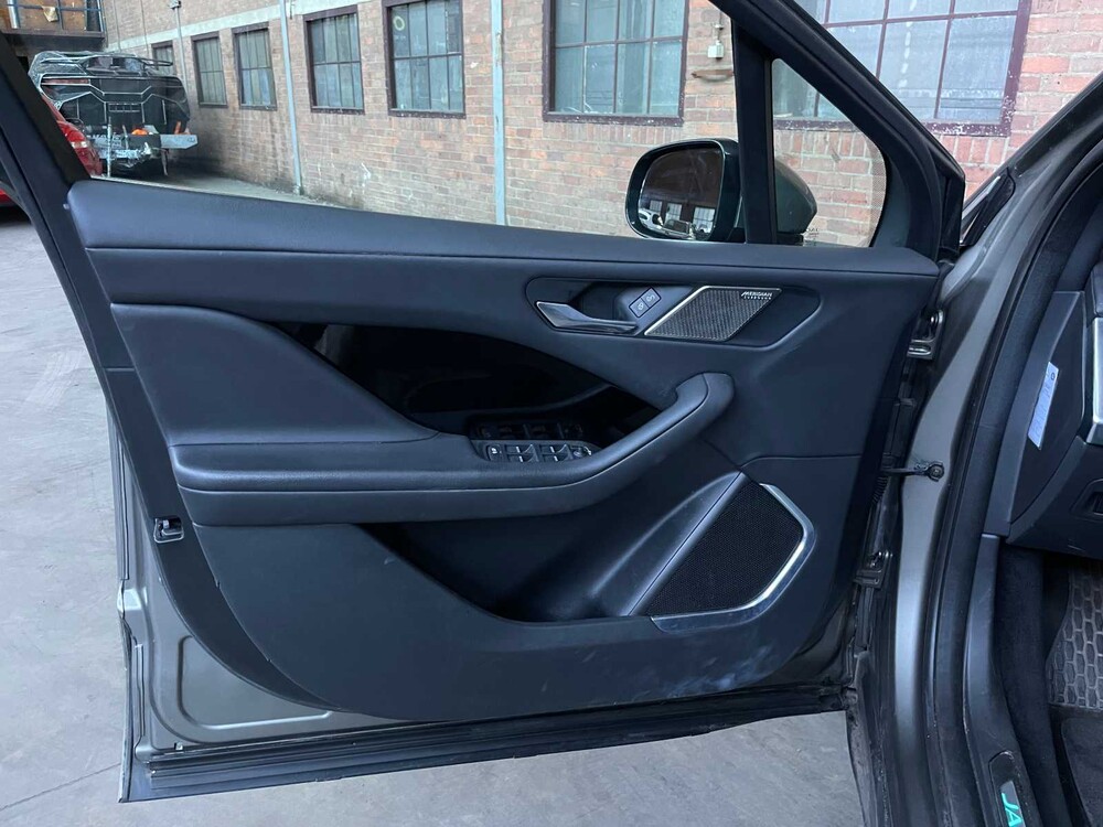 Jaguar I-PACE EV400 SE 90 kWh 400pk 2018, XB-192-S