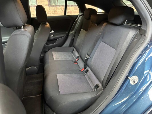 Mercedes-Benz CLA180 Business Solution CLA-Klasse Shooting Brake 136PS 2021 (Original-NL), K-844-HV