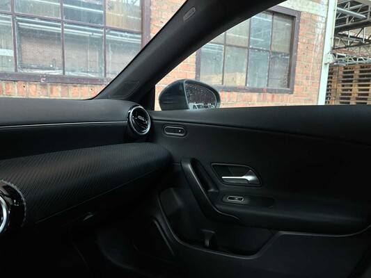 Mercedes-Benz CLA180 Business Solution CLA-Klasse Shooting Brake 136PS 2021 (Original-NL), K-844-HV