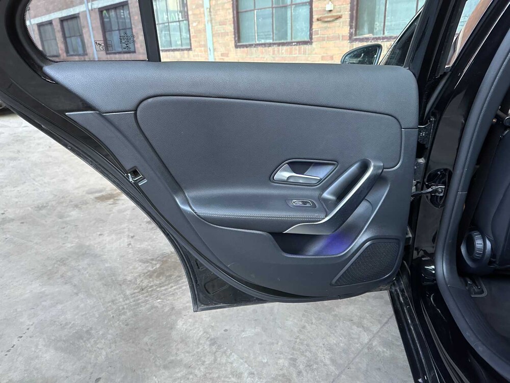 Mercedes-Benz A250e Business Solution Luxury Limited 160pk 2021 A-klasse Limousine (Origineel-NL), N-391-HH