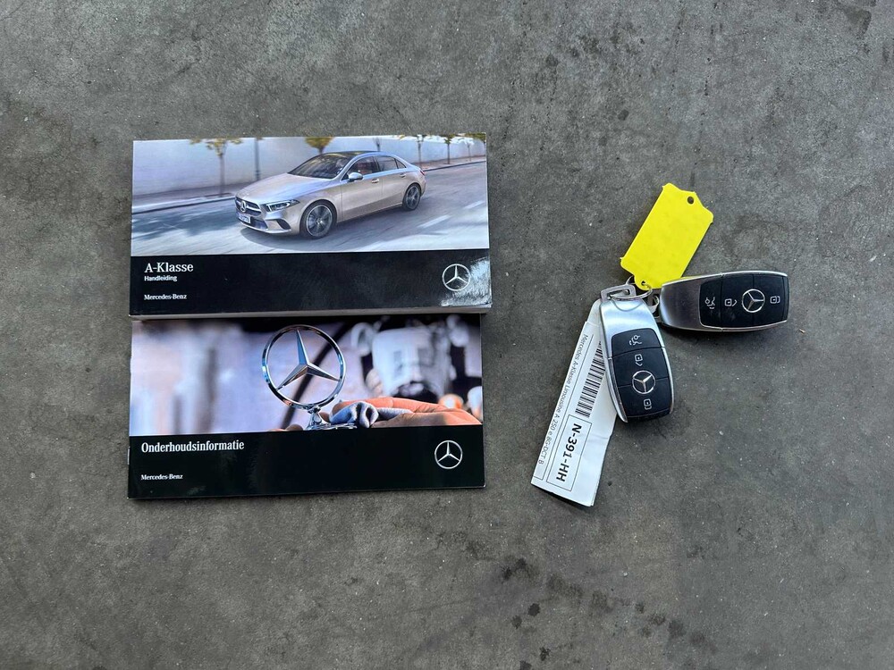 Mercedes-Benz A250e Business Solution Luxury Limited 160pk 2021 A-klasse Limousine (Origineel-NL), N-391-HH