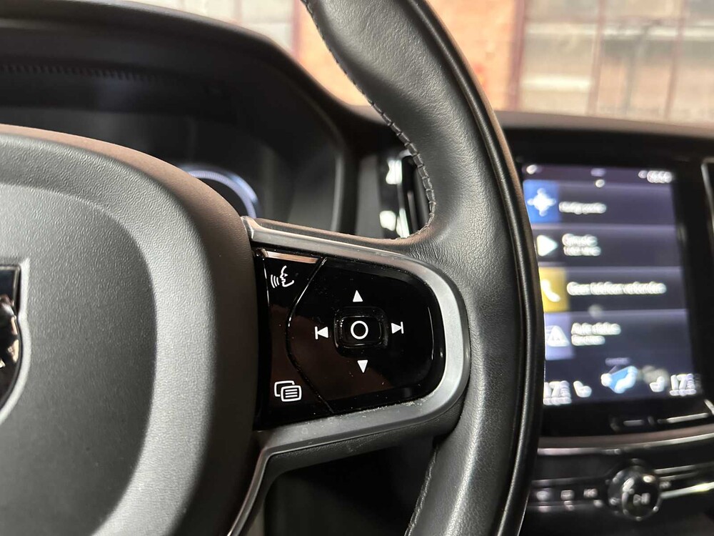 Volvo V60 2.0 T6 Twin Engine AWD Inscription 253hp 2020 (Original-NL), H-630-LN