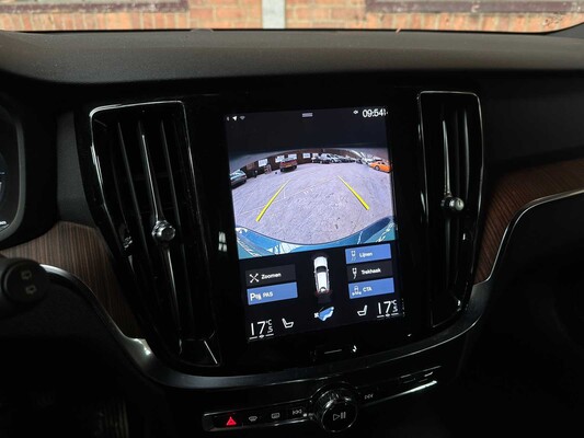 Volvo V60 2.0 T6 Twin Engine AWD Inscription 253hp 2020 (Original-NL), H-630-LN
