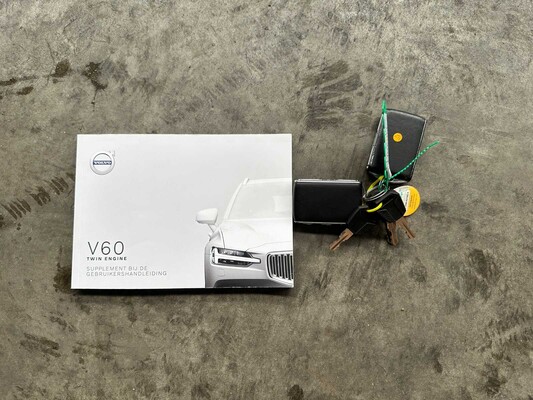 Volvo V60 2.0 T6 Twin Engine AWD Inscription 253hp 2020 (Original-NL), H-630-LN