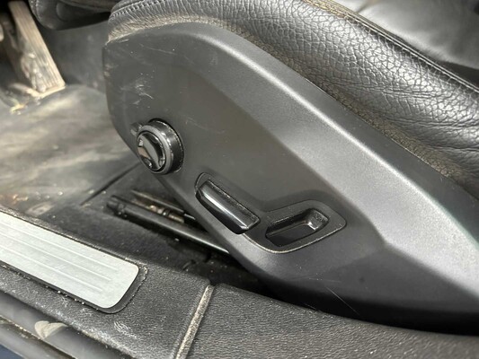 Volvo V60 2.0 T6 Twin Engine AWD Inscription 253hp 2020 (Original-NL), H-630-LN