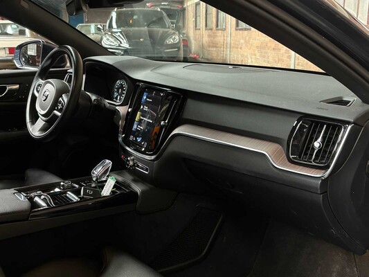 Volvo V60 2.0 T6 Twin Engine AWD Inscription 253hp 2020 (Original-NL), H-630-LN