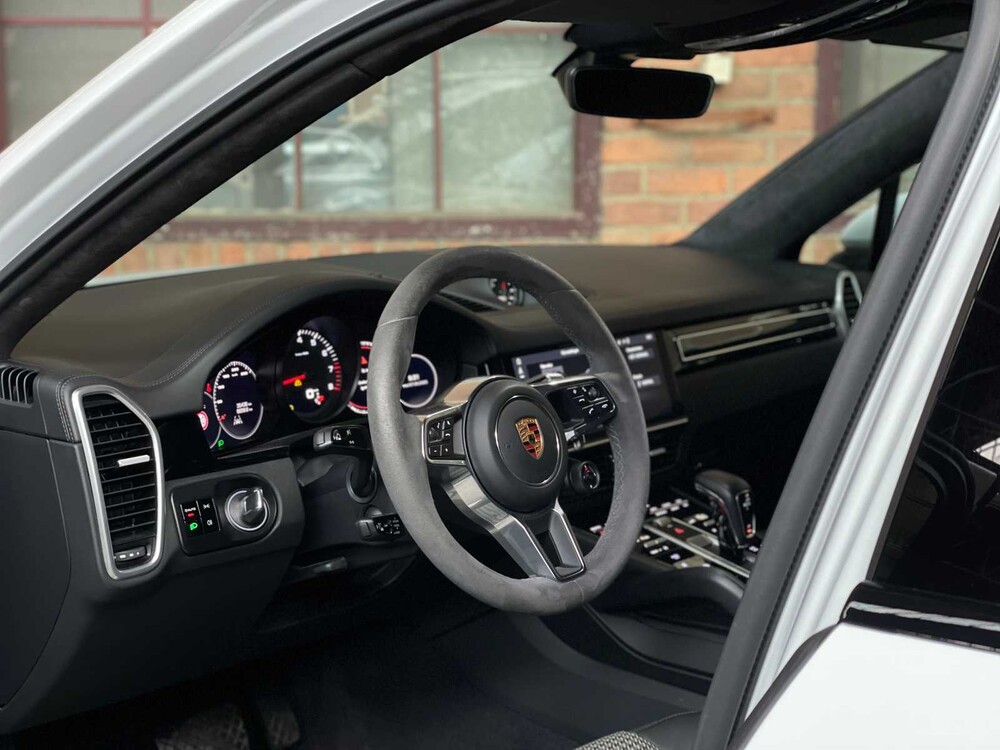 Porsche Cayenne Coupe 3.0 V6 340pk 2019 (Sport Chrono & Sport Design)