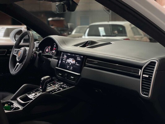 Porsche Cayenne Coupe 3.0 V6 340PS 2019 (Sport Chrono & Sport Design)