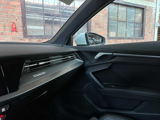 Audi A3 Sportback 30 TFSI S Edition S-Line 110PS 2021 (Original-NL), L-963-SJ