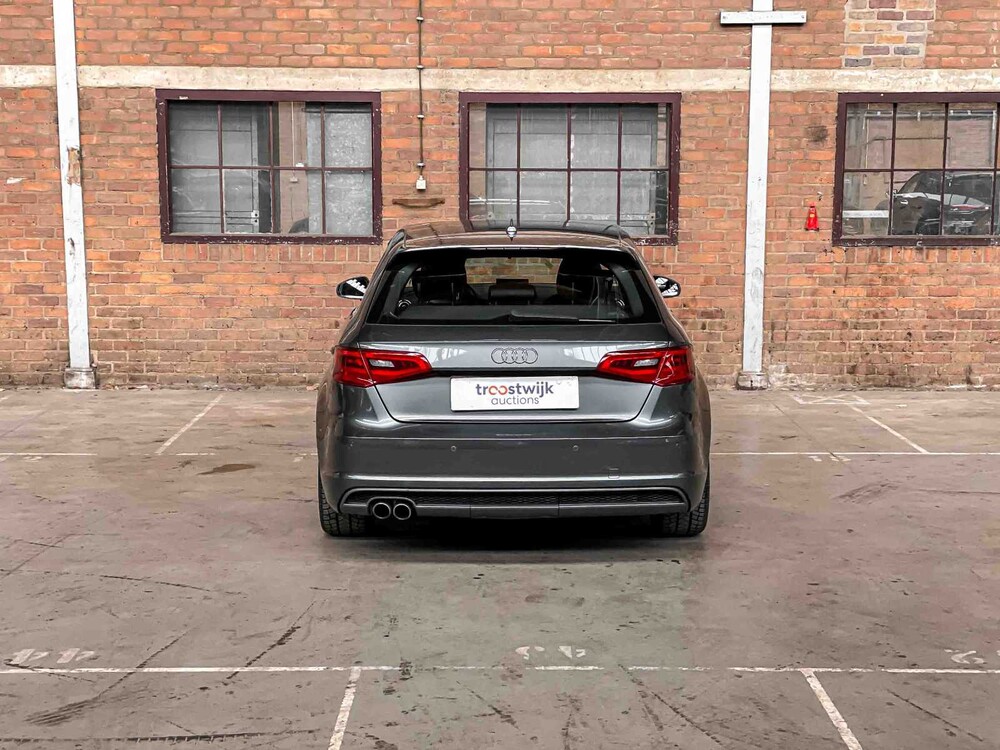 Audi A3 Sportback 1.4 TFSI CoD Ambition Pro Line S 140pk 2015, 2-ZBB-48