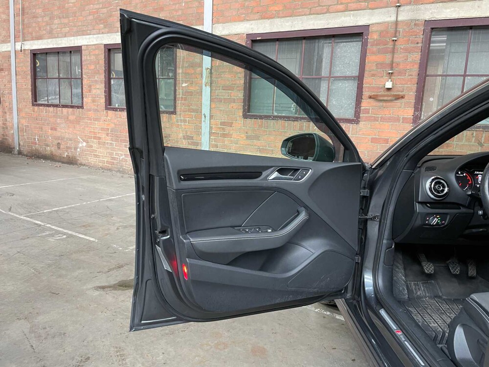 Audi A3 Sportback 1.4 TFSI CoD Ambition Pro Line S 140pk 2015, 2-ZBB-48