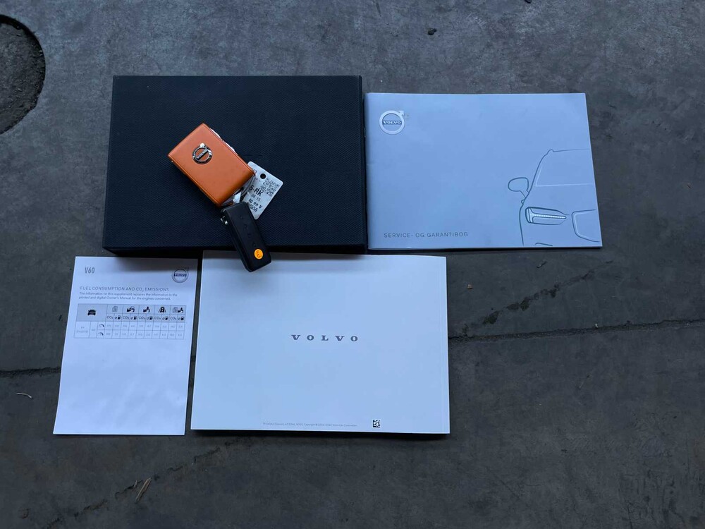 Volvo V60 2.0 B4 R-Design 197pk 2021, T-835-RK