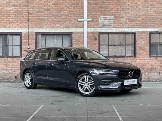 Volvo V60 2.0 B4 R-Design 197PS 2021, T-835-RK