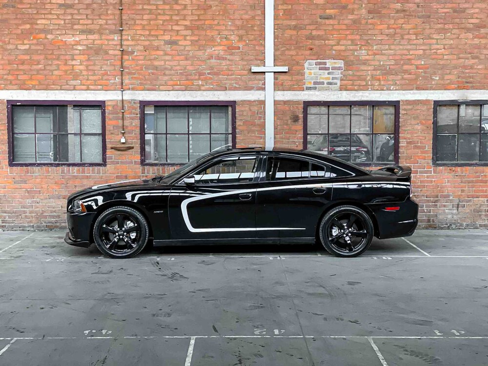 Dodge Charger RT HEMI 5.7 V8 375pk 2013