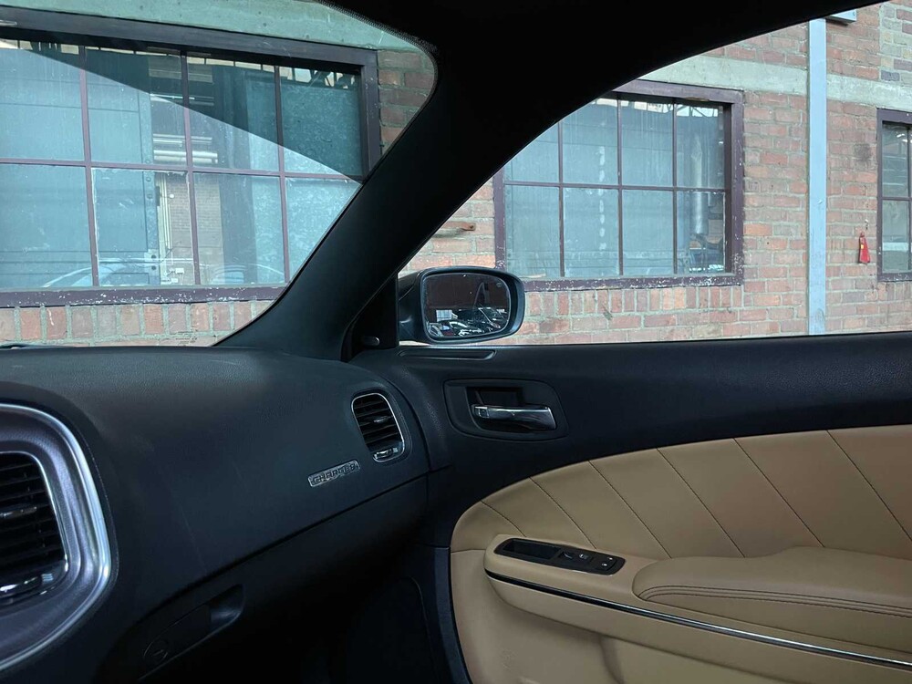 Dodge Charger RT HEMI 5.7 V8 375pk 2013