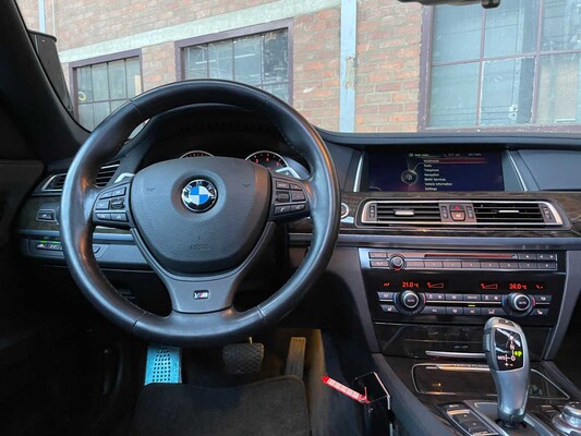 BMW ActiveHybrid7 M-Sport 3.0 L6 354PS 2014 7er