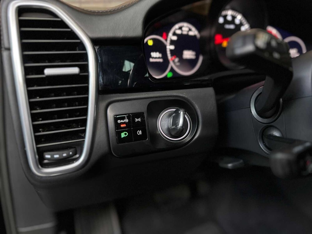 Porsche Cayenne Coupe 3.0 V6 340pk 2020 (Sport Design & Sport Chrono)