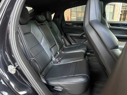 Porsche Cayenne Coupe 3.0 V6 340PS 2020 (Sport Design & Sport Chrono)
