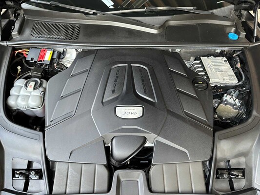 Porsche Cayenne Coupe 3.0 V6 340PS 2020 (Sport Design & Sport Chrono)