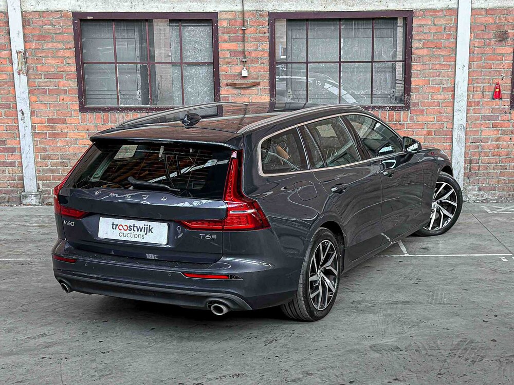 Volvo V60 2.0 T6 Twin Engine AWD Momentum Pro 253PS 2020, H-754-FN