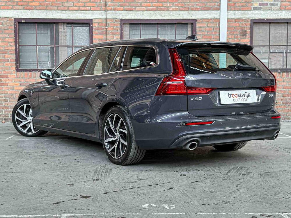 Volvo V60 2.0 T6 Twin Engine AWD Momentum Pro 253PS 2020, H-754-FN