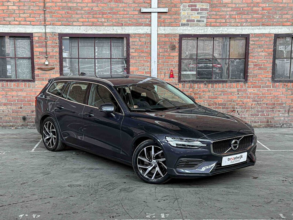 Volvo V60 2.0 T6 Twin Engine AWD Momentum Pro 253PS 2020, H-754-FN