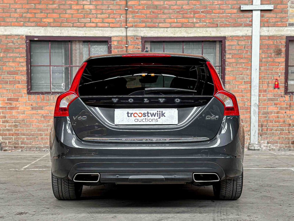 Volvo V60 2.4 D6 Twin Engine Momentum 220hp 2015, HN-681-H