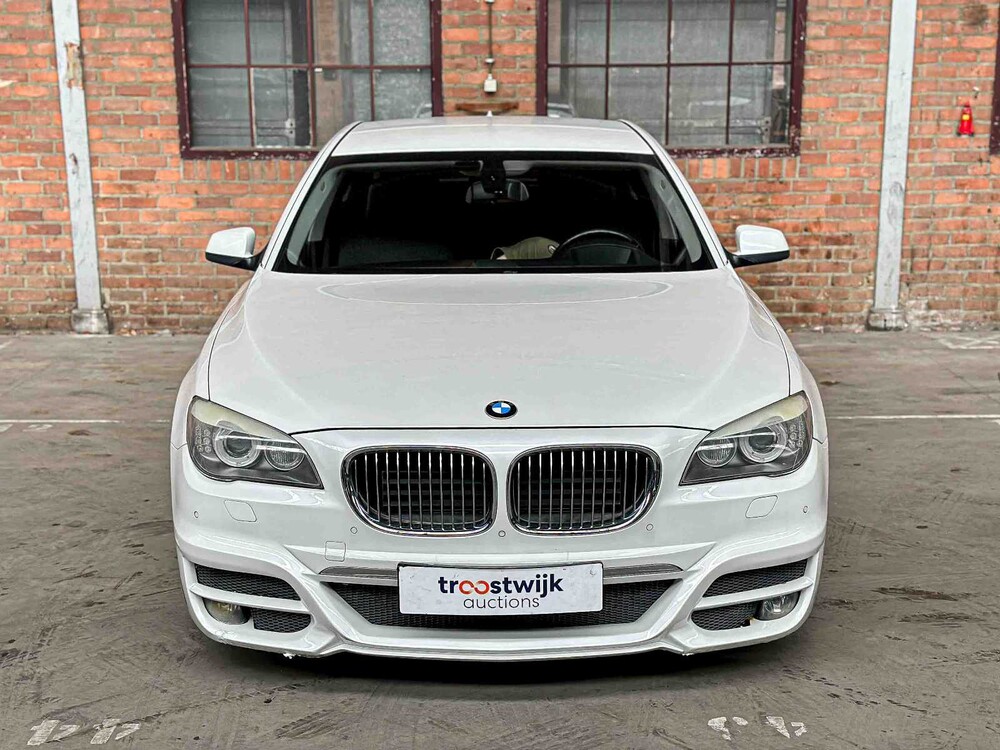 BMW ActiveHybrid7 F04 4.4 V8 465pk 2011