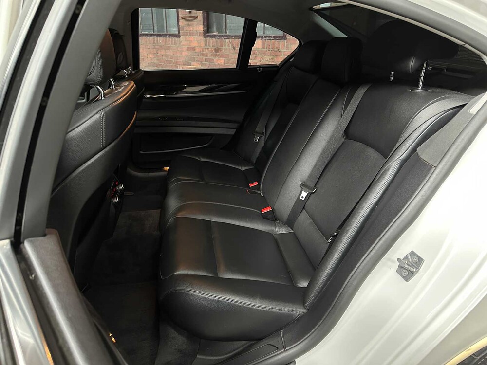 BMW ActiveHybrid7 F04 4.4 V8 465pk 2011