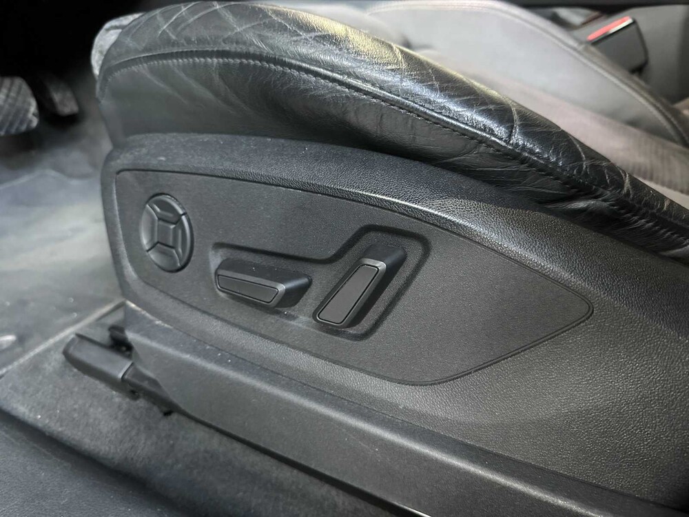 Audi e-tron 55 Quattro S-Line Advanced Pro Line 95kWh 408PS 2020, L-477-HV