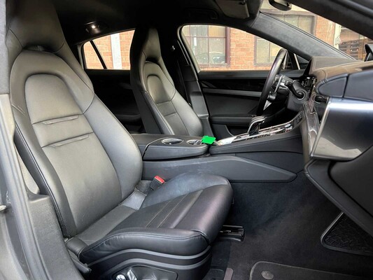 Porsche Panamera 4 E-Hybrid 2.9 V6 330PS 2017