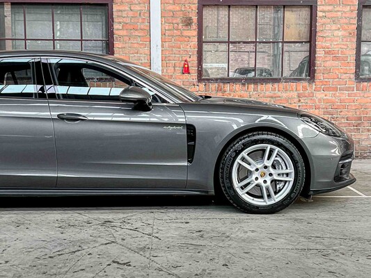 Porsche Panamera 4 E-Hybrid 2.9 V6 330PS 2017