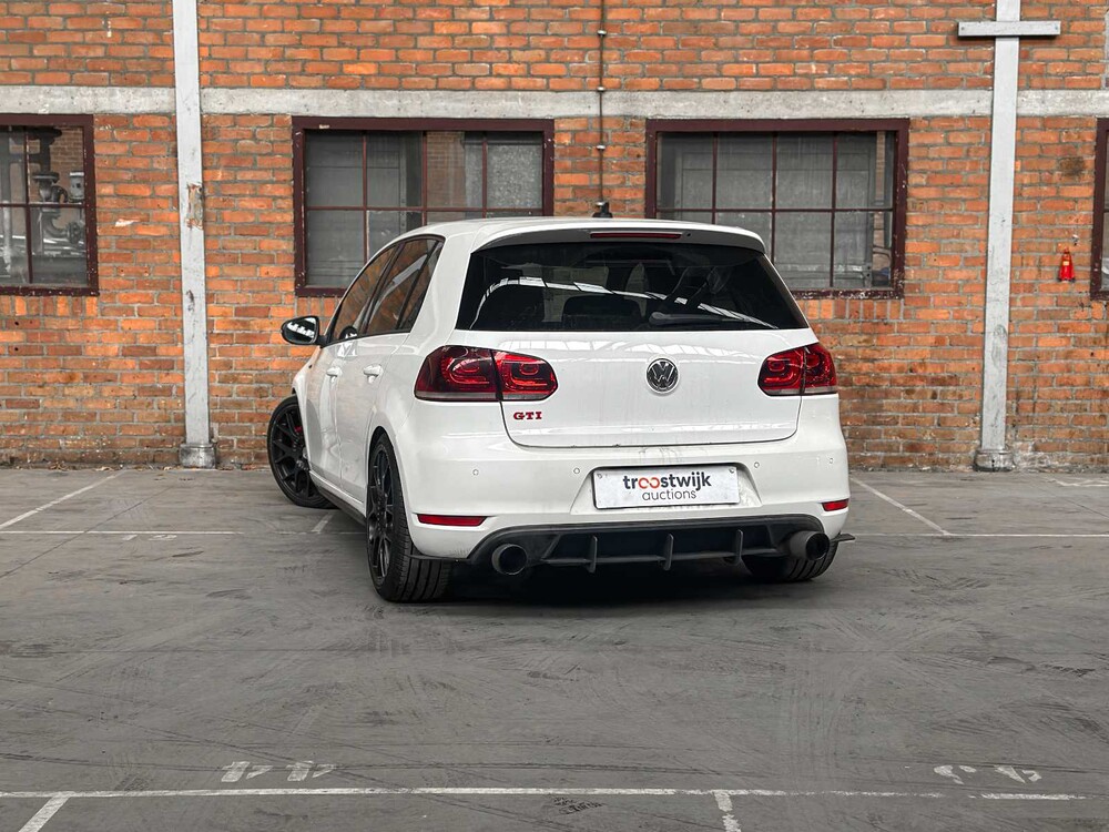 Volkswagen Golf GTI 2.0 211pk 2011, 13-PFJ-7