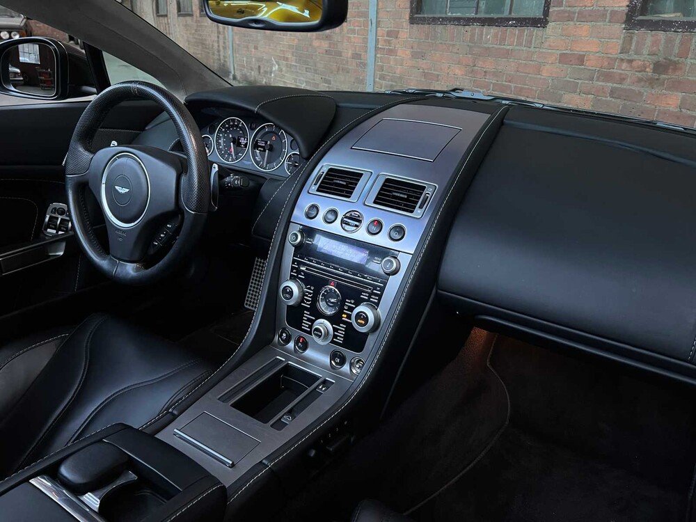 Aston Martin V8 Vantage N420 4.7 V8 2011 -CARBON-