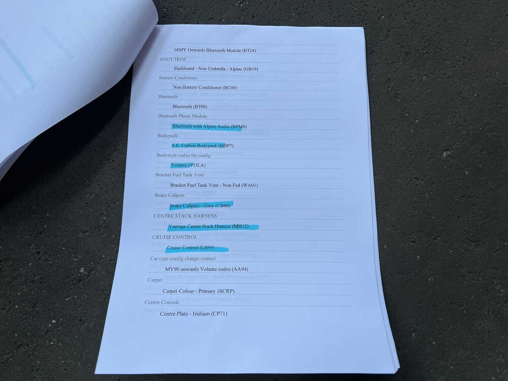 Aston Martin V8 Vantage N420 4.7 V8 2011 -CARBON-