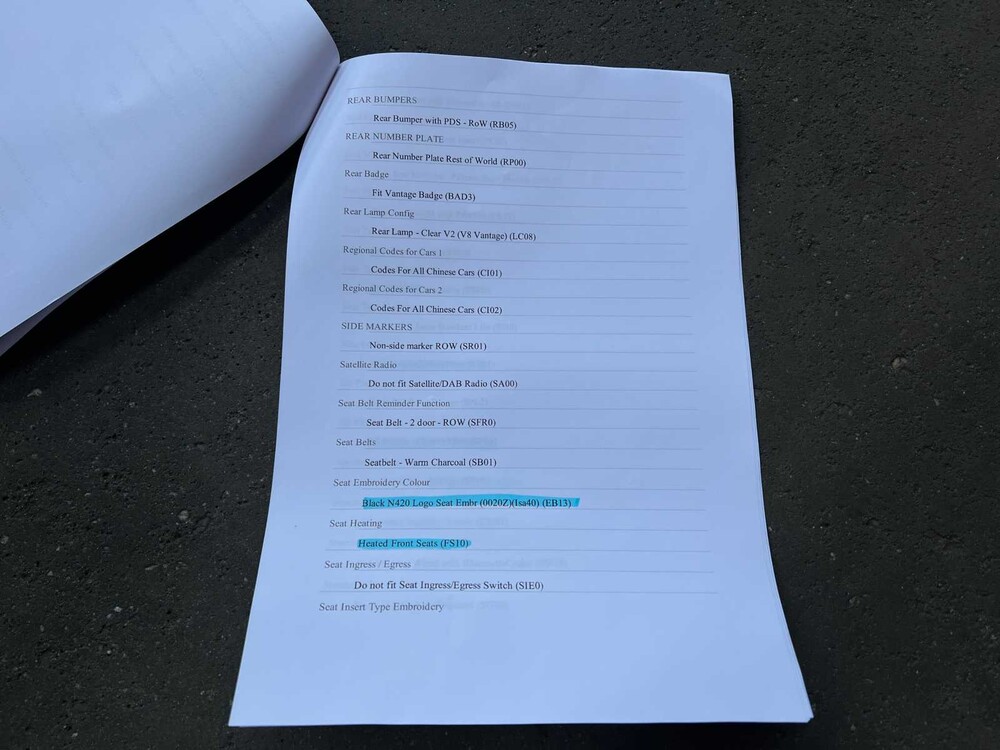 Aston Martin V8 Vantage N420 4.7 V8 2011 -CARBON-