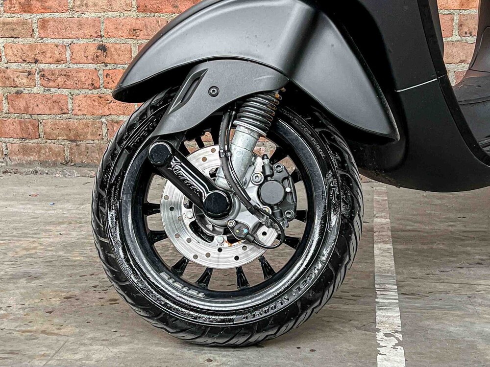 Vespa Sprint 50 -Notte Edition- 2019, DVN-53-L Scooter