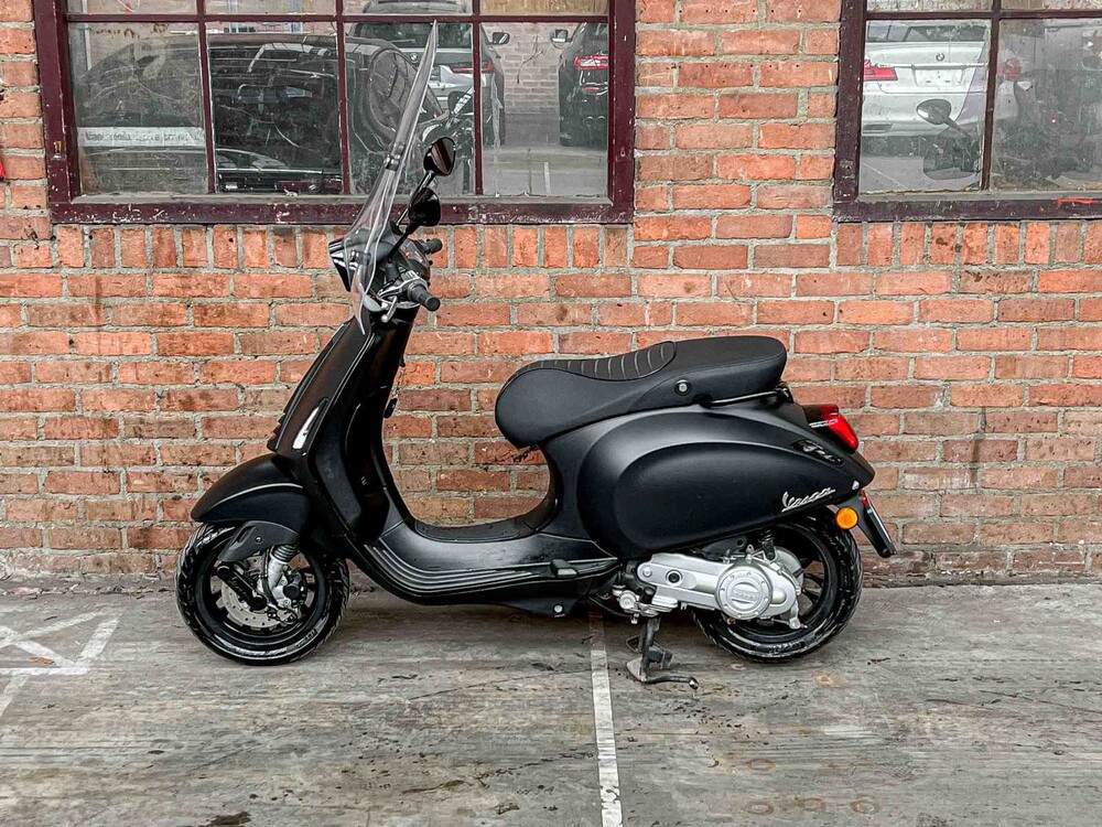 Vespa Sprint 50 -Notte Edition- 2019, DVN-53-L Scooter